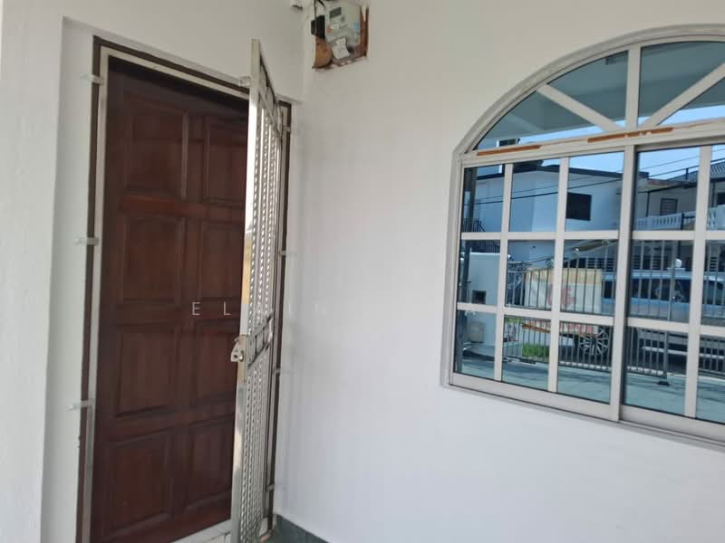 2-storey Terraced House for Rent in Taman Selayang Jaya (Selayang) - Elaine Lian - Exterior - PropertyGuru.com.my