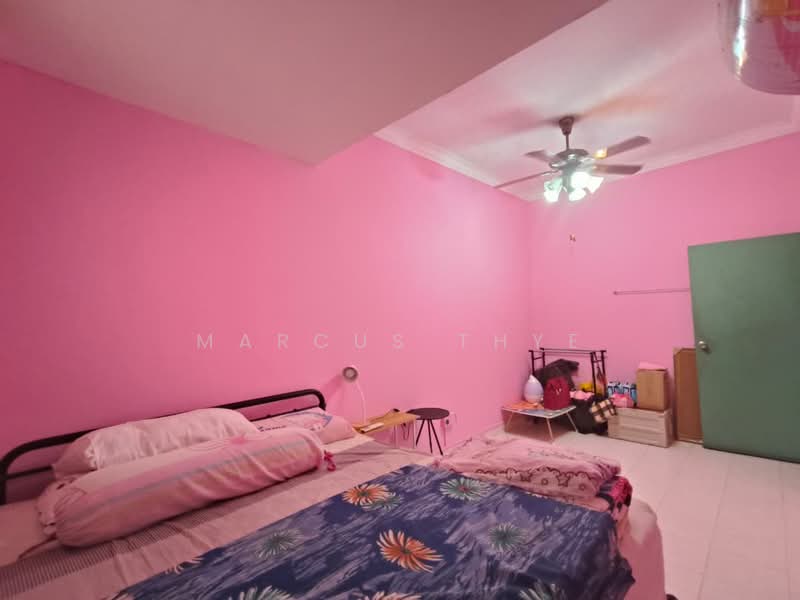 Rumah Teres 2 Tingkat untuk Dijual di Taman Seri Orkid (Skudai) - Marcus Thye - Bedroom - PropertyGuru.com.my
