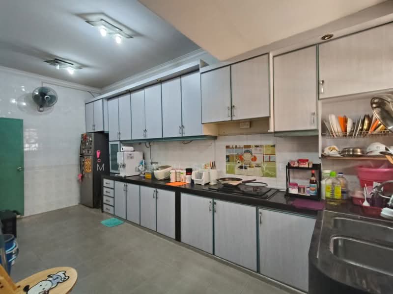 Rumah Teres 2 Tingkat untuk Dijual di Taman Seri Orkid (Skudai) - Marcus Thye - Kitchen - PropertyGuru.com.my