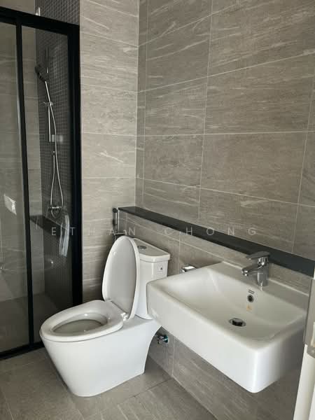 Servis Apartment untuk Disewa di Edelweiss @ Tropicana Gardens - Ethan Chong - Bathroom - PropertyGuru.com.my