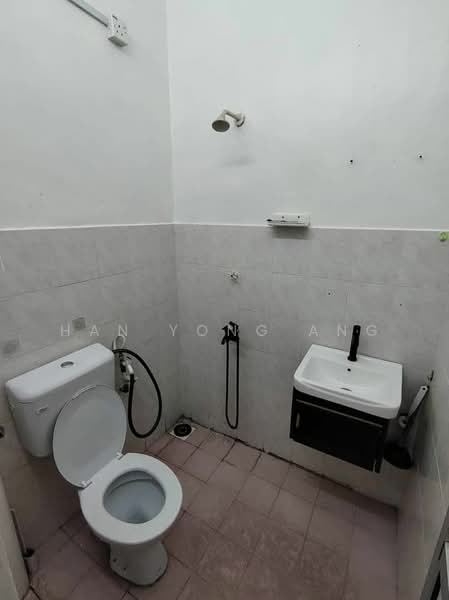 Rumah Teres 1 Tingkat untuk Dijual di Kulai (Johor) - Han Yong Ang - Bathroom - PropertyGuru.com.my
