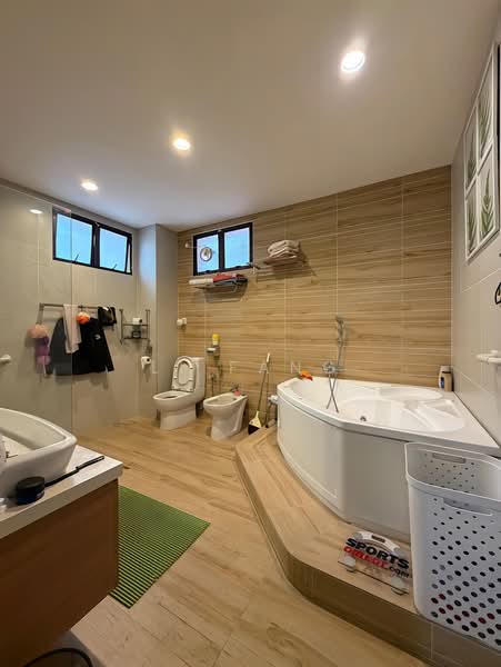 Rumah Banglo untuk Dijual di Bayan Lepas (Penang) - Li Fang - Bathroom - PropertyGuru.com.my