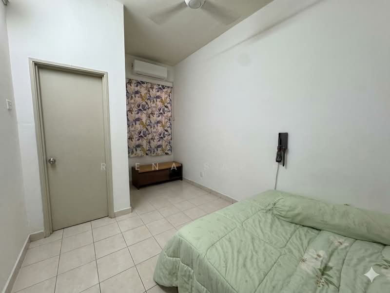 Rumah Teres 2 Tingkat untuk Dijual di Alam Budiman (Shah Alam) - Reena Sarif - Bedroom - PropertyGuru.com.my