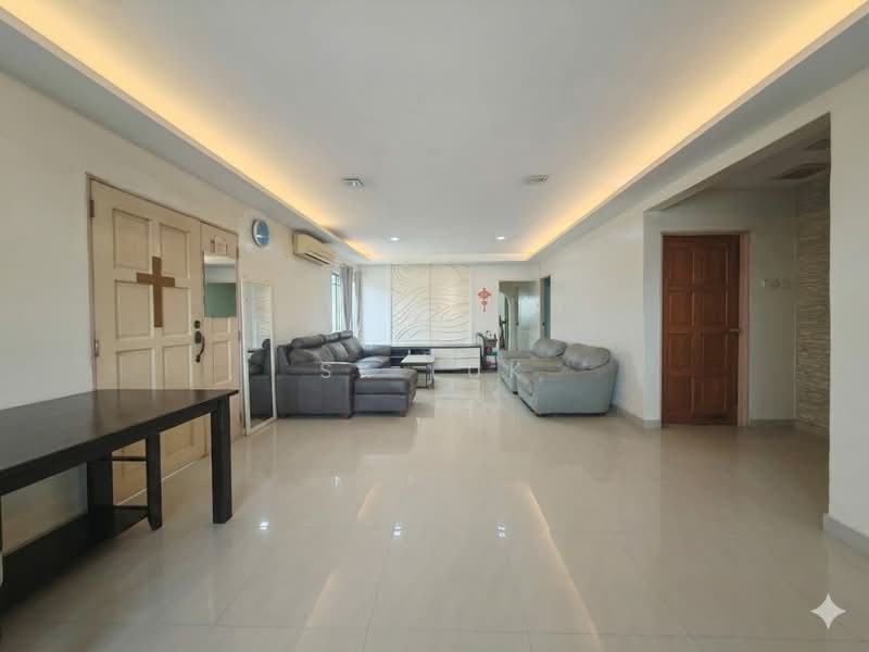 Bungalow for Sale in Rawang (Selangor) - SK Luk - Living Room - PropertyGuru.com.my