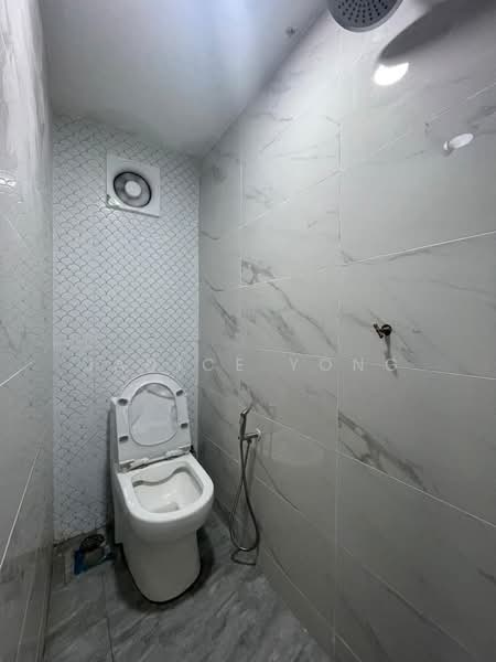 Rumah Teres 2 Tingkat untuk Dijual di Taman Kota Masai (Pasir Gudang) - Janice Yong - Bathroom - PropertyGuru.com.my