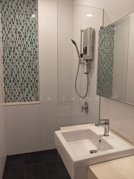 Servis Apartment untuk Disewa di Residential Suites @ HighPark - Mia Ching - Bathroom - PropertyGuru.com.my