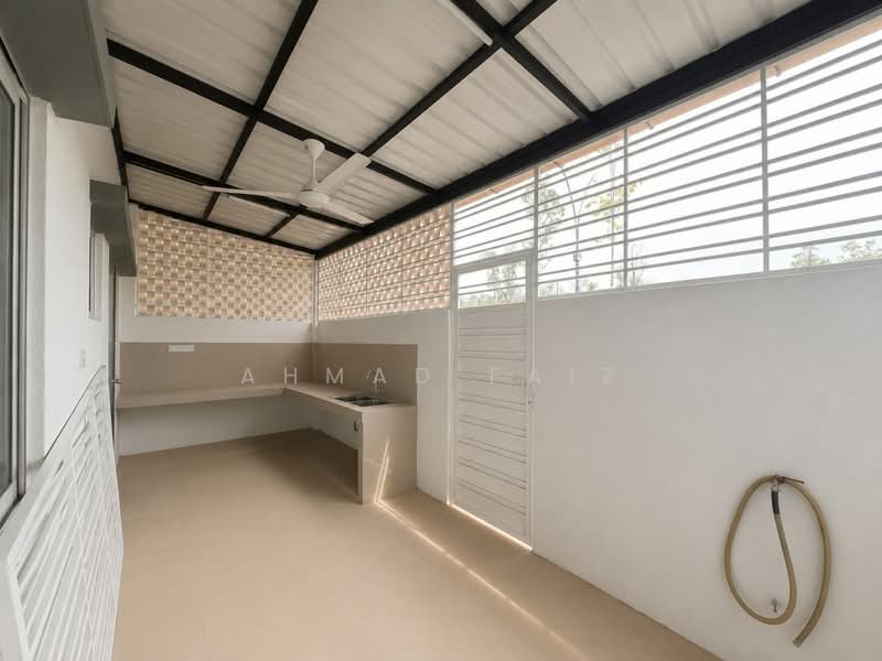 Rumah Teres 2 Tingkat untuk Disewa di Dengkil (Selangor) - Ahmad Faiz - Exterior - PropertyGuru.com.my
