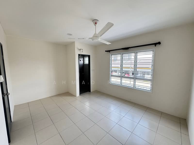 Rumah Teres 2 Tingkat untuk Disewa di Dengkil (Selangor) - Ahmad Faiz - Interior - PropertyGuru.com.my