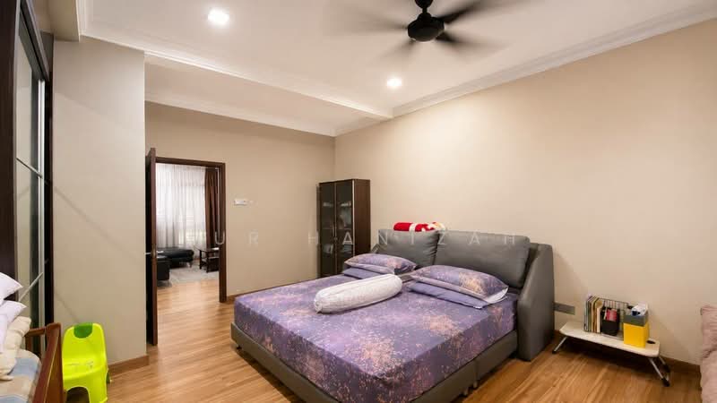Rumah Banglo untuk Dijual di Seksyen U10 (Shah Alam) - Nur Hanizah - Bedroom - PropertyGuru.com.my