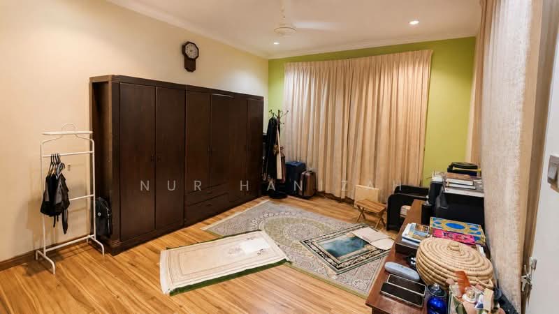 Rumah Banglo untuk Dijual di Seksyen U10 (Shah Alam) - Nur Hanizah - Bedroom - PropertyGuru.com.my