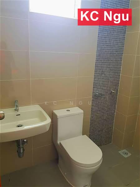 Rumah Teres 1 Tingkat untuk Dijual di Bandar Sri Damansara (Selangor) - KC Ngu - Bathroom - PropertyGuru.com.my