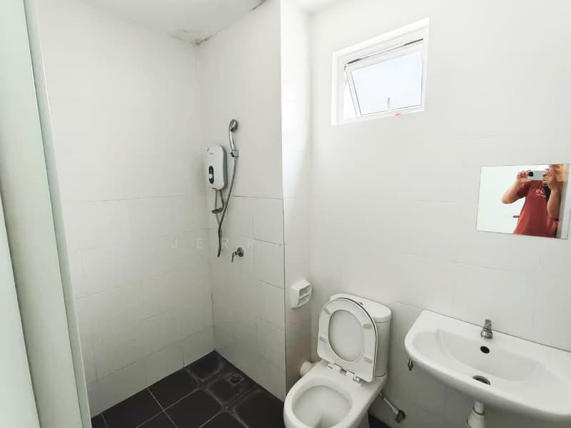 Condominium for Rent at SummerSkye Residences - Jerry Tan - Bathroom - PropertyGuru.com.my