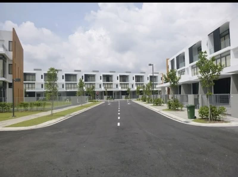 3-storey Terraced House for Sale in Taman Tasik Damai (Sungai Besi) - Alice Kuon - Exterior - PropertyGuru.com.my