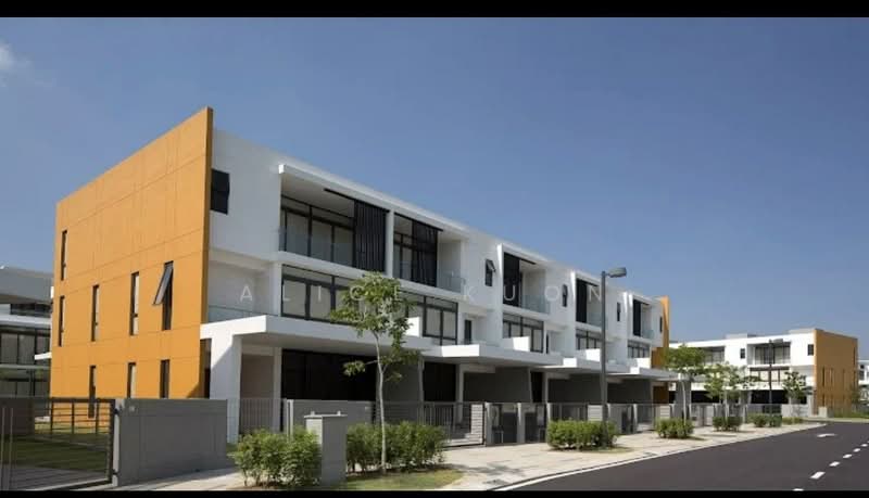 3-storey Terraced House for Sale in Taman Tasik Damai (Sungai Besi) - Alice Kuon - Exterior - PropertyGuru.com.my
