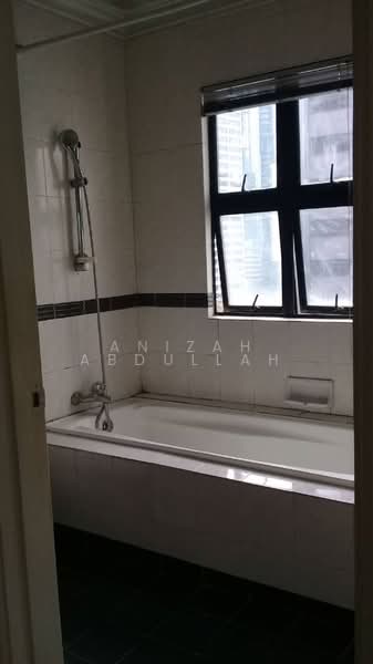 Kondominium untuk Disewa di Mayang Court - Anizah Abdullah - Bathroom - PropertyGuru.com.my
