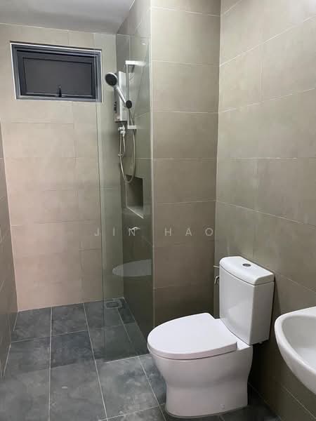 Servis Apartment untuk Disewa di Akasa - Jin Hao - Bathroom - PropertyGuru.com.my