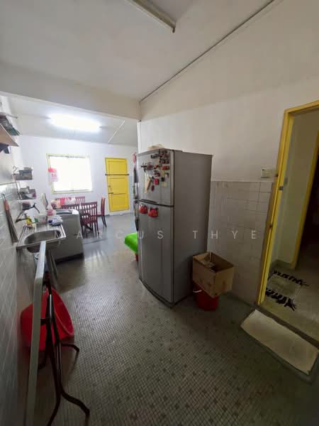 2-storey Terraced House for Sale in Taman Tasek (Johor Bahru) - Marcus Thye - Kitchen - PropertyGuru.com.my