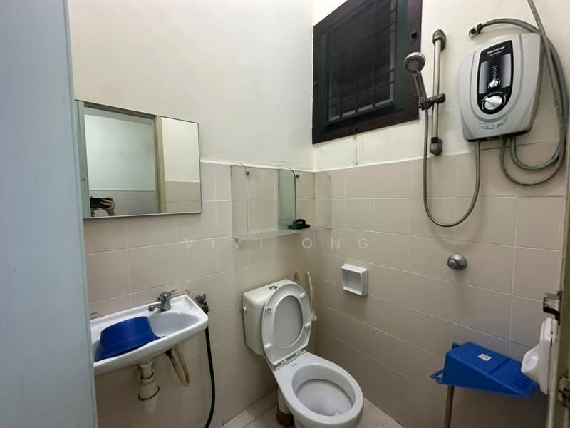 Rumah Teres 2 Tingkat untuk Disewa di Johor Bahru (Johor) - Vivi Ong - Bathroom - PropertyGuru.com.my