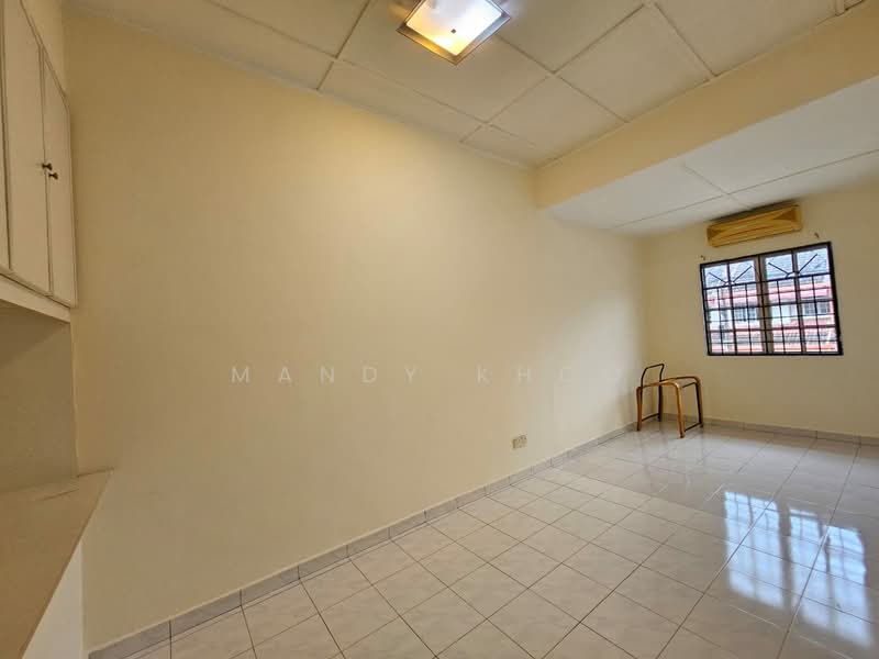 2-storey Terraced House for Sale in Taman Wangsa Melawati (Setapak) - Mandy Khoo - Living Room - PropertyGuru.com.my