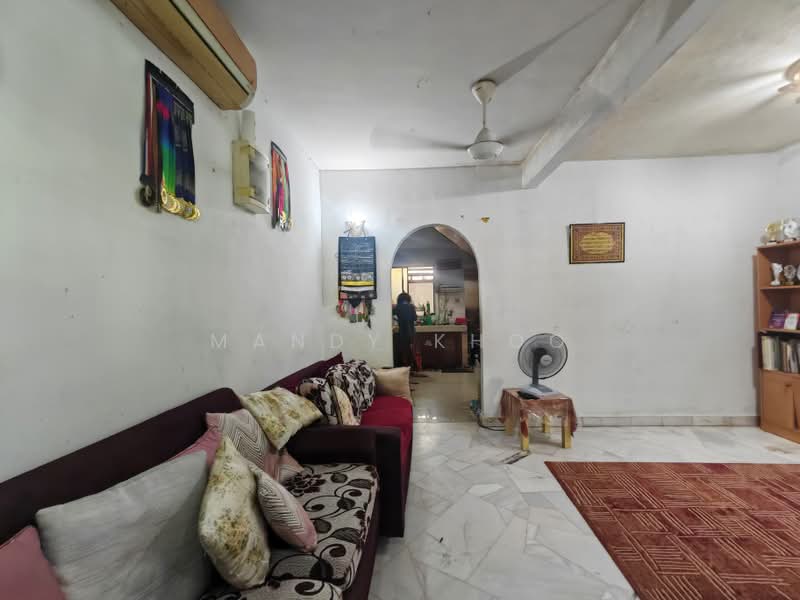 2-storey Terraced House for Sale in Wangsa Melawati (Wangsa Maju) - Mandy Khoo - Living Room - PropertyGuru.com.my