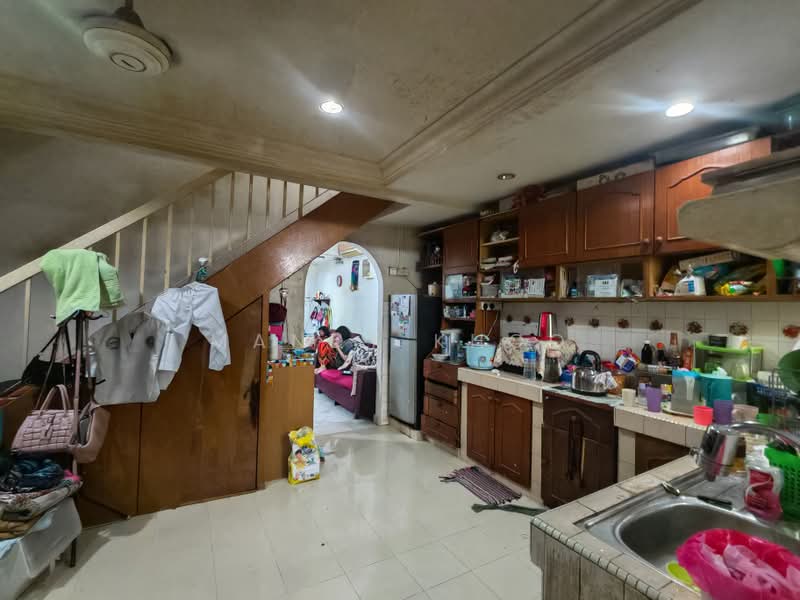 2-storey Terraced House for Sale in Wangsa Melawati (Wangsa Maju) - Mandy Khoo - Kitchen - PropertyGuru.com.my