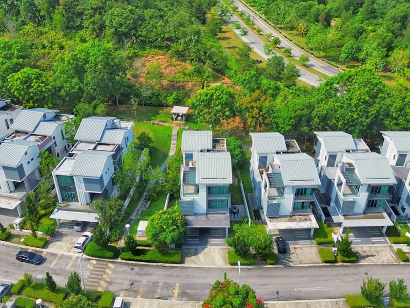 Rumah Banglo untuk Dijual di Cyberjaya (Selangor) - Mohd Aizat Saiful Bahri - Exterior - PropertyGuru.com.my
