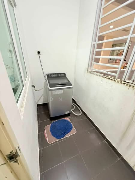 Pangsapuri untuk Dijual di Horizon Residence (Dwi Mutiara) - Elston Chong - Balcony - PropertyGuru.com.my