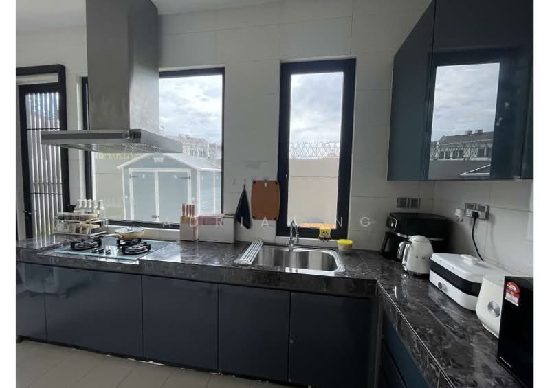 Bungalow for Rent in Seputeh (Kuala Lumpur) - Adrian Ng - Kitchen - PropertyGuru.com.my