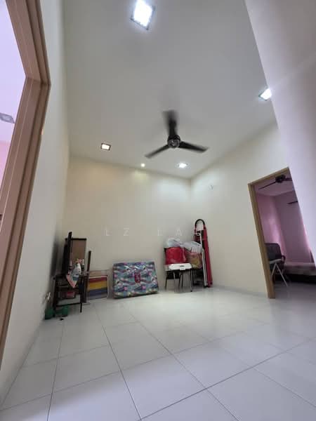 Rumah Banglo untuk Dijual di Taman Setia Indah (Tebrau) - LZ Lau - Living Room - PropertyGuru.com.my