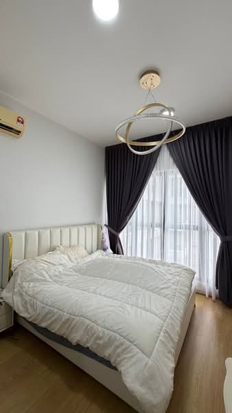 Condominium for Rent at Royal Strand @ Country Garden Danga Bay - May Lee - Bedroom - PropertyGuru.com.my