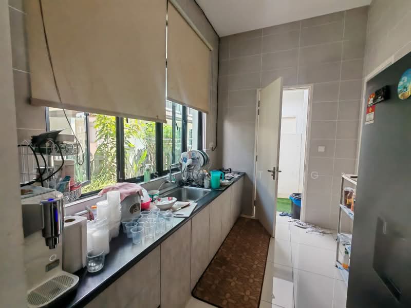 Rumah Berkembar untuk Dijual di Eco Majestic (Semenyih) - Celestine Ting - Kitchen - PropertyGuru.com.my