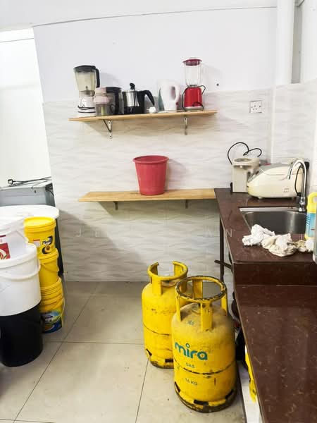Flat for Rent at Taman Relau Jaya - Jerry Tan - Kitchen - PropertyGuru.com.my