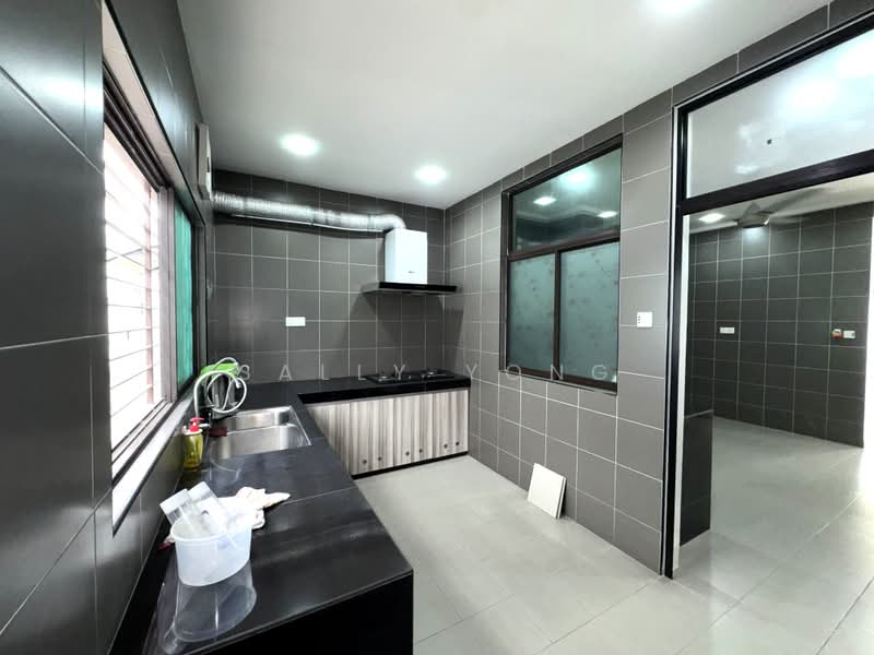 2-storey Terraced House for Sale in Bandar Bukit Raja (Klang) - Sally Yong - Kitchen - PropertyGuru.com.my