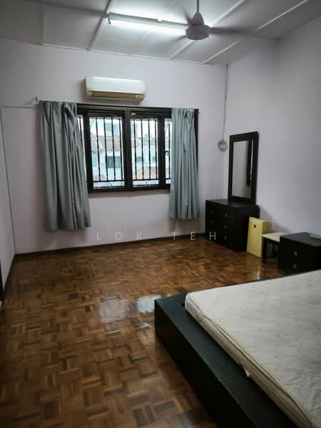 2-storey Terraced House for Rent in Taman Wawasan (Puchong) - Lok Teh - Bedroom - PropertyGuru.com.my