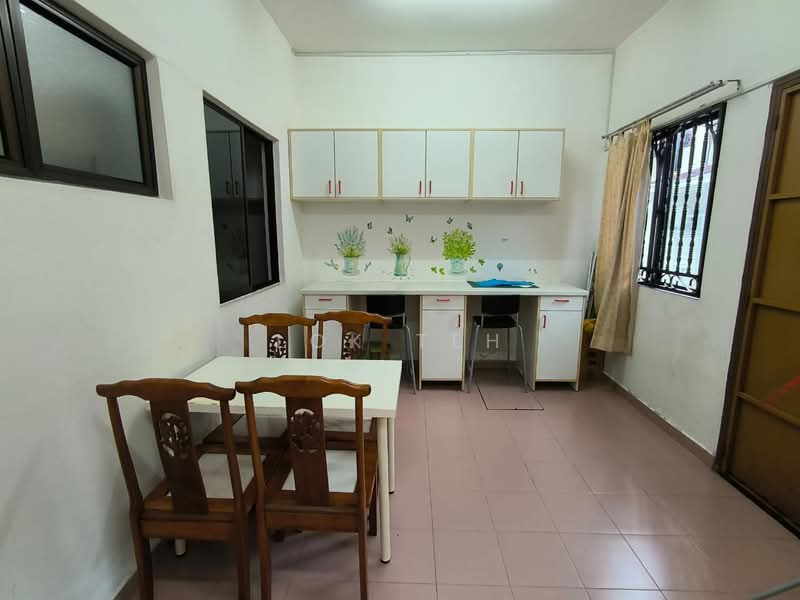 2-storey Terraced House for Rent in Taman Wawasan (Puchong) - Lok Teh - Study - PropertyGuru.com.my