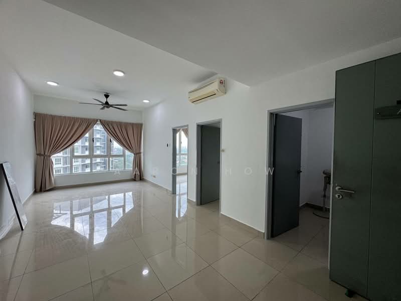Servis Apartment untuk Disewa di Tropez Residences - Aaron How - Living Room - PropertyGuru.com.my