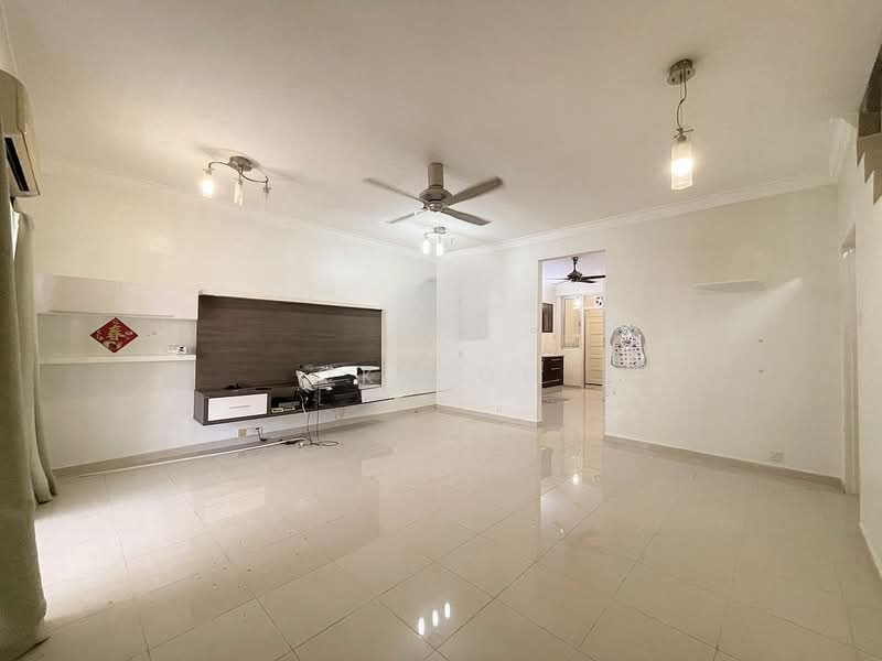 Rumah Teres 2 Tingkat untuk Dijual di Sungai Ara (Penang) - CK Goh - Living Room - PropertyGuru.com.my