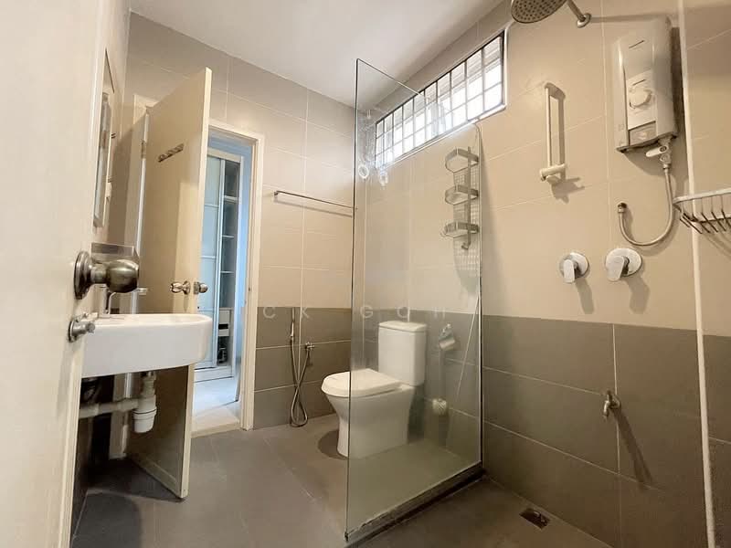 Rumah Teres 2 Tingkat untuk Dijual di Sungai Ara (Penang) - CK Goh - Bathroom - PropertyGuru.com.my