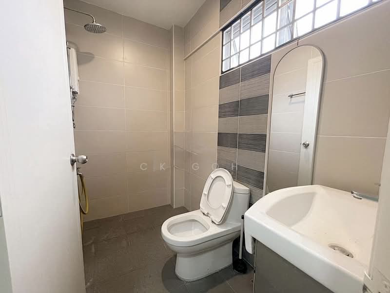 Rumah Teres 2 Tingkat untuk Dijual di Sungai Ara (Penang) - CK Goh - Bathroom - PropertyGuru.com.my