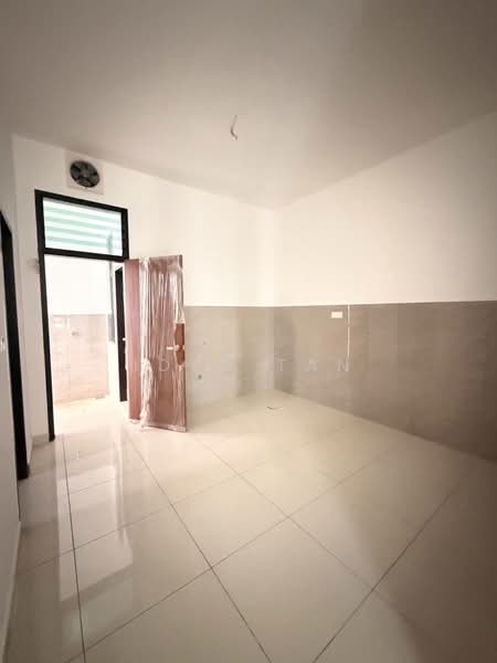 Cluster House for Sale in Taman Impian Emas (Skudai) - Iden Tan - Interior - PropertyGuru.com.my