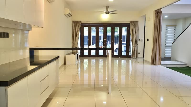 Rumah Teres 2 Tingkat untuk Dijual di East Ledang (Iskandar Puteri (Nusajaya)) - Karine Sior - Living Room - PropertyGuru.com.my