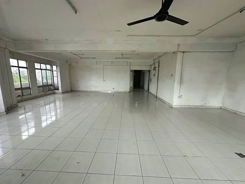 Shop / Office for Rent in Bandar Bukit Tinggi (Klang) - Michelle Tee - Interior - PropertyGuru.com.my