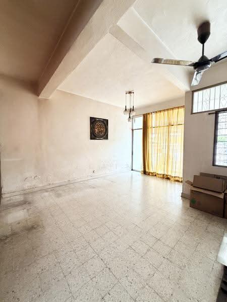 2-storey Terraced House for Sale in Kepong (Kuala Lumpur) - Elaine Cheah - Living Room - PropertyGuru.com.my