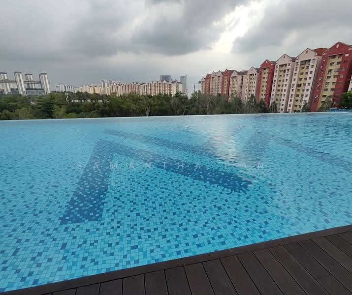 Kediaman Servis untuk Dijual di Maya Ara Residences - Samantha Pan - Pool - PropertyGuru.com.my