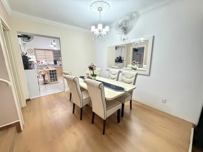 2.5-storey Terraced House for Sale in Bandar Country Homes (Rawang) - Jessie Wong - Dining Room - PropertyGuru.com.my