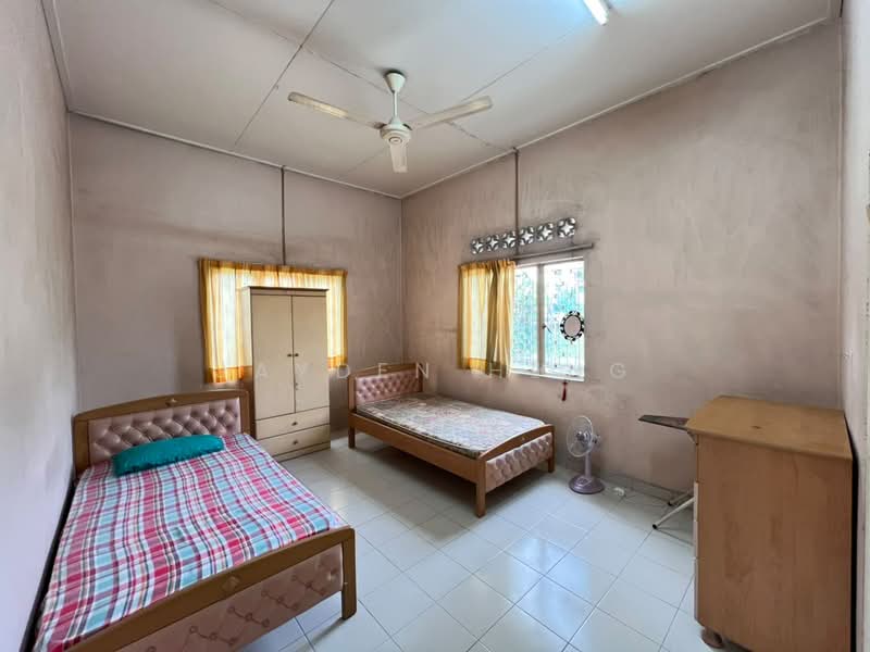 Bungalow for Sale in Seksyen 12 (Petaling Jaya) - Jayden Heng - Bedroom - PropertyGuru.com.my