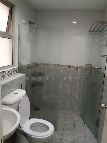 Kondominium untuk Disewa di Seri Maya Condominium - Bobby Lee - Bathroom - PropertyGuru.com.my