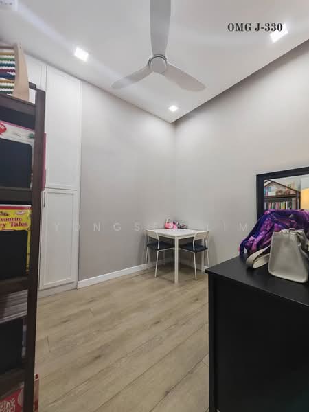 Rumah Berkembar untuk Dijual di Setia Utama (Setia Alam) - Yongsen Lim - Study - PropertyGuru.com.my