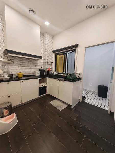 Rumah Berkembar untuk Dijual di Setia Utama (Setia Alam) - Yongsen Lim - Kitchen - PropertyGuru.com.my