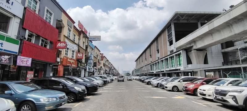 Shop / Office for Sale in Laman Rimbunan (Kepong) - Brian JiaKok - Exterior - PropertyGuru.com.my